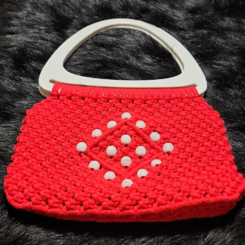 Red Crochet Handbag with White Accents. MACRAME  HANDBAG VINTAGE.